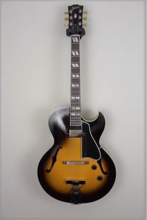 Gibson - ES 175  CUSTOM SHOP 2010 
