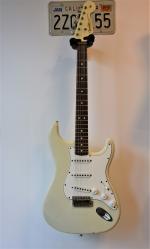 Fender STRATOCASTER REISSUE 1963 VINTAGE WHITE RELIC