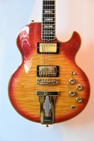 Gibson - L5 S CHERRY SUNBURST 1977 
