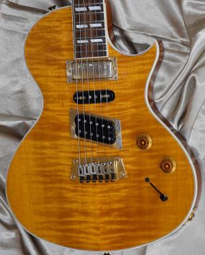 Gibson - NIGHTHAWK STANDARD ST3 AMBER 1996 
