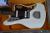 		Fender - JAGUAR USA  VINTAGE 62  WHITE   2003 
		