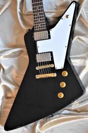 Gibson - EXPLORER   BLACK LTD  année 1976 
