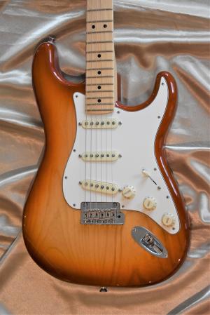 Fender - STRATOCASTER  AMERICAN PRO MN SSB  année 2017 
