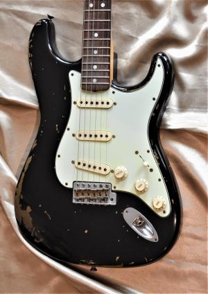 Fender -  Michael Landau Signature 1968 Relic Stratocaster année 2013 
