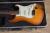 		Fender - STRATOCASTER  AMERICAN DELUXE  40 TH anne 2006 
		