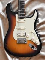 Fender  STRATOCASTER AMERICAN DELUXE HSS  année 2005 