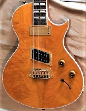 Gibson - NIGHTHAWK ST 2 année 1997 
