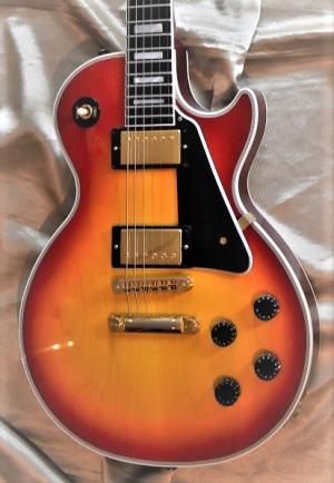 Gibson - Les ¨Paul custom  cherry sunburst  année 2008 
