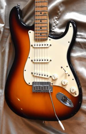 Fender - AMERICAN STANDARD  40 TH  année1994 
