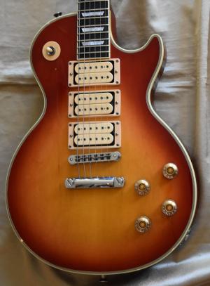 Gibson - LP GOTW42  Ace FREHLEY  Style année 2007 
