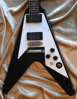 Gibson - FLYING V KIRK HAMMET AGED   année 2012 
