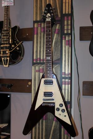 Gibson - Flying V History 120th Aged Cherry
