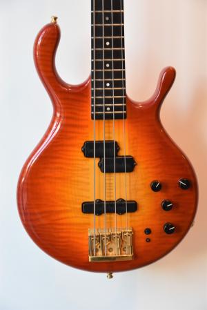 Pedulla - MVP4 CUSTOM CHERRY SUNBURST 1987 
