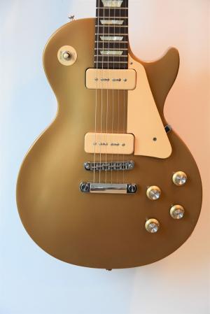 Gibson -  Les Paul Studio 50 tribute  gold top 2012   
