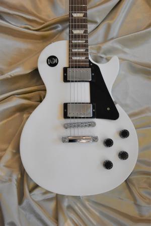 Gibson - LES PAUL STUDIO WHITE 2013 
