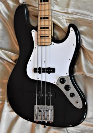 Fender - JAZZ BASS GEDDY LEE JAPAN  2005 
