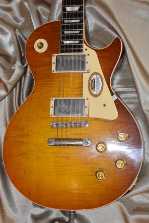 Gibson - Collector Choice  true historic  Mick Ralphs  Les Paul 1958 aged 
