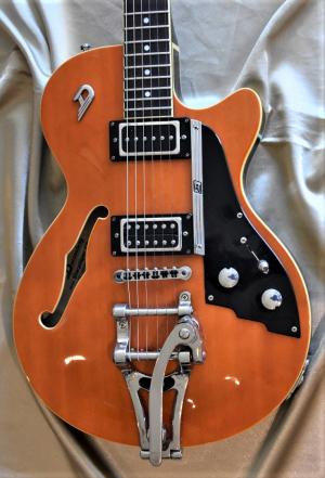 DUESENBERG - STARPLAYER TV   ORANGE 2004 
