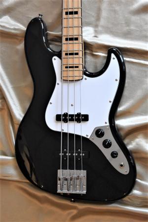 Fender - JAZZ BASS GEDDY LEE made in JAPAN année 1994 
