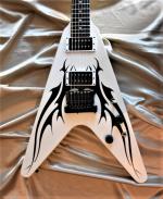 Gibson FLYING V TRIBAL anne 2009