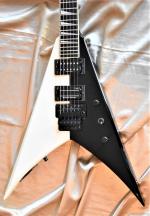 Jackson KING V BLACK AND WHITE Custom Shop Anne 2014