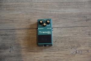 BOSS - TREMOLO TR-2 
