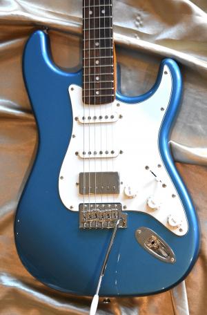 SQUIER  - FSR CV 60s Strat HSS LR IBM 
