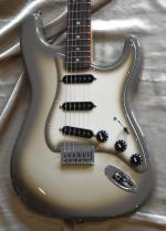 Fender STRATOCASTER  VINTERA 70 TH  ANTIGUA   LTD  anne 2024