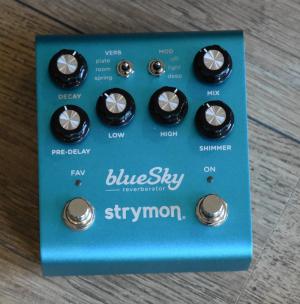 STRYMON  - BLUE SKY   V2 REVERB 
